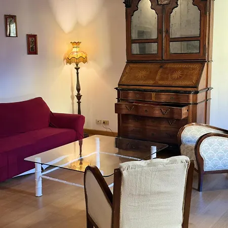 Vatican Retreat- 2bedrooms And 2 Bathrooms *