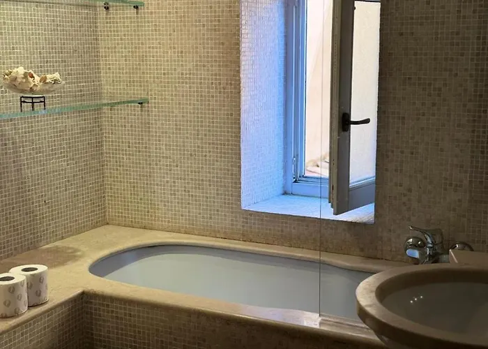 Vatican Retreat- 2bedrooms And 2 Bathrooms شقة